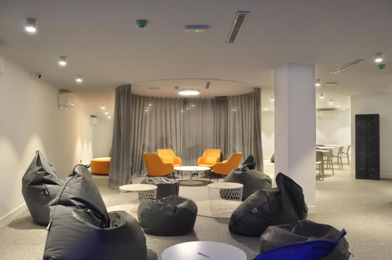 Residencia Universitaria Resa Malaga Centro Dış mekan fotoğraf